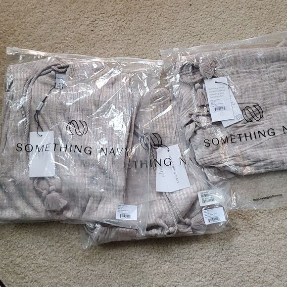 SOMETHING NAVY Paz Linen-Blend Hoodie - Picture 4 of 5